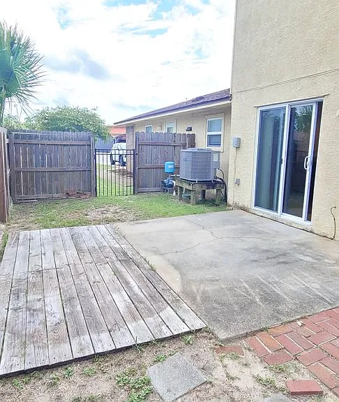 1319 Calabria Rd — Photo 35
