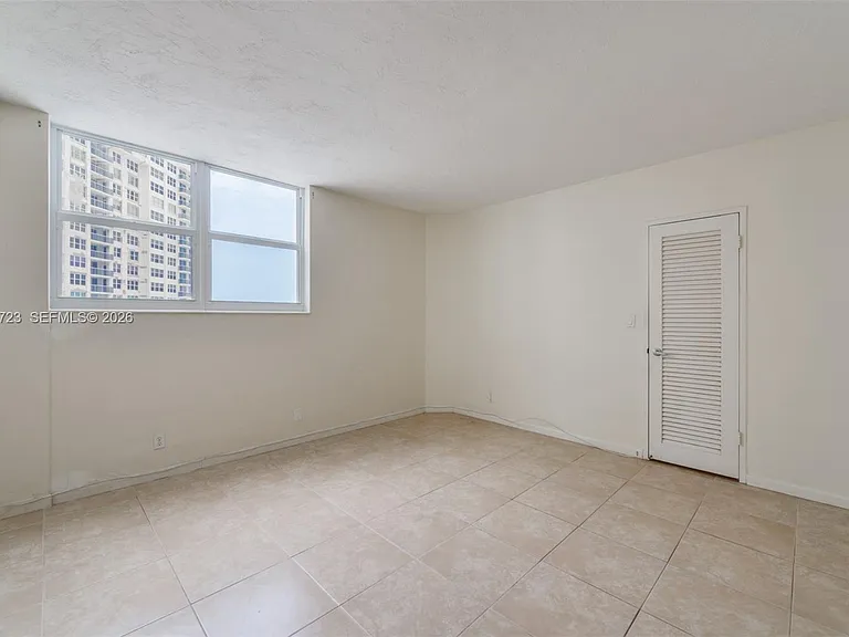 3001 S Ocean Dr #749 — Photo 12