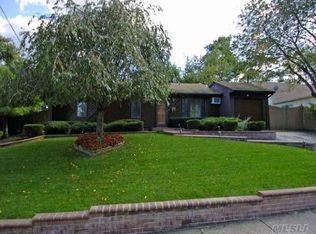 112 Half Mile Rd, Central Islip, NY 11722