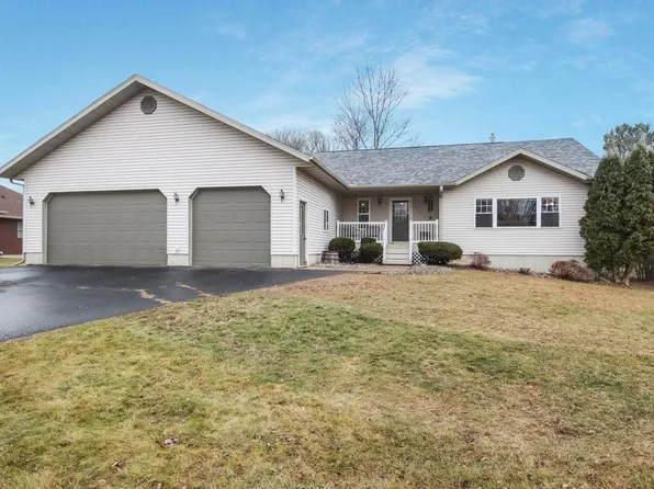 1715 Whitetail Drive, Chippewa Falls, WI 54729