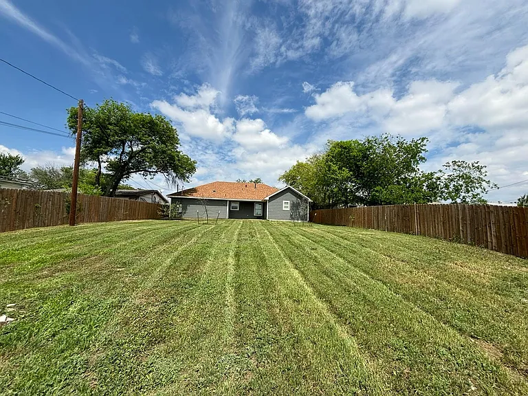 Rasa Dr — Photo 17