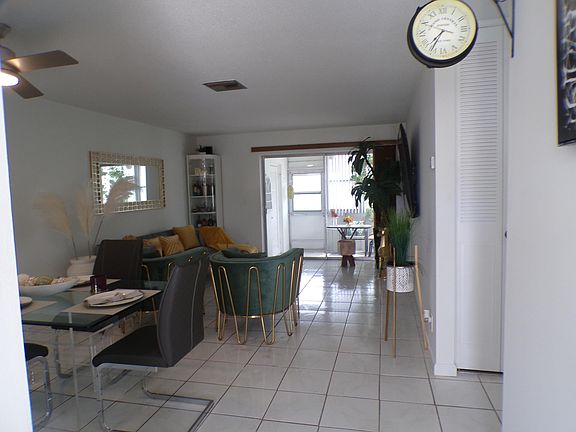 5th image of 2965 Crosley Drive W #B