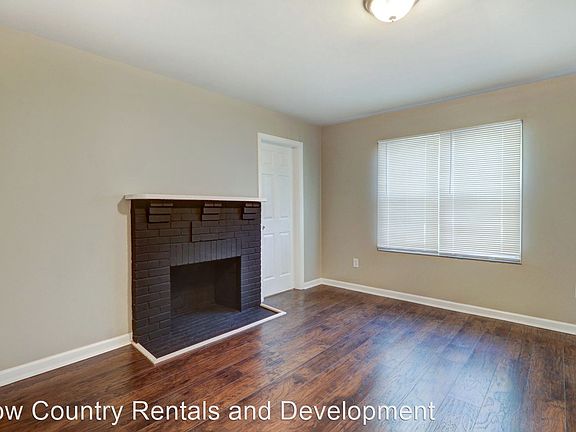 2nd image of 1227 E 38th St #C