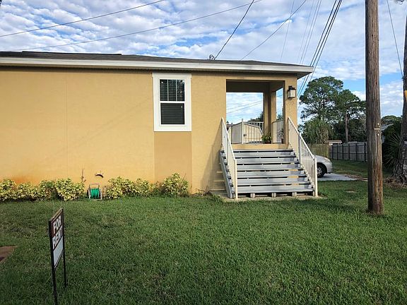 2nd image of 6115 Mangrove St N #1/2