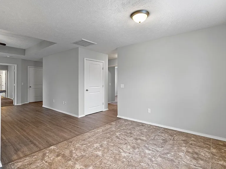 1662 N Pigeon Rd — Photo 10