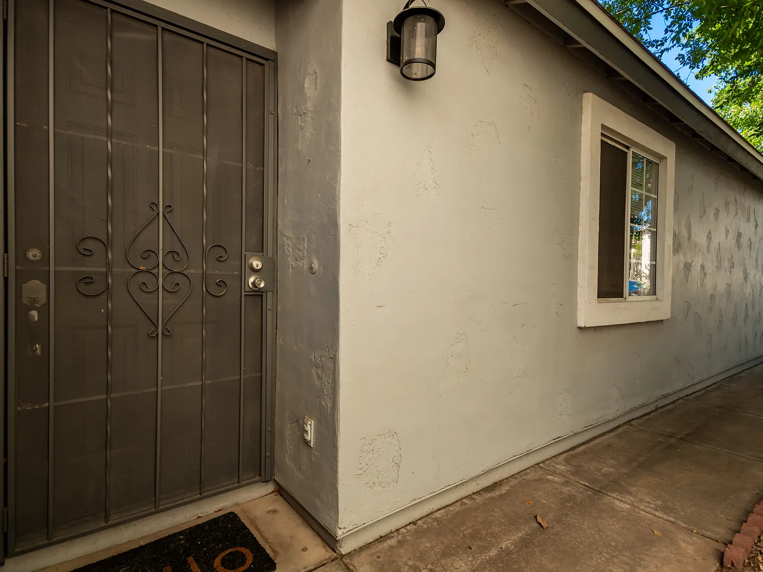 3 bed, 1259 sqft, $2,400 — Photo 4
