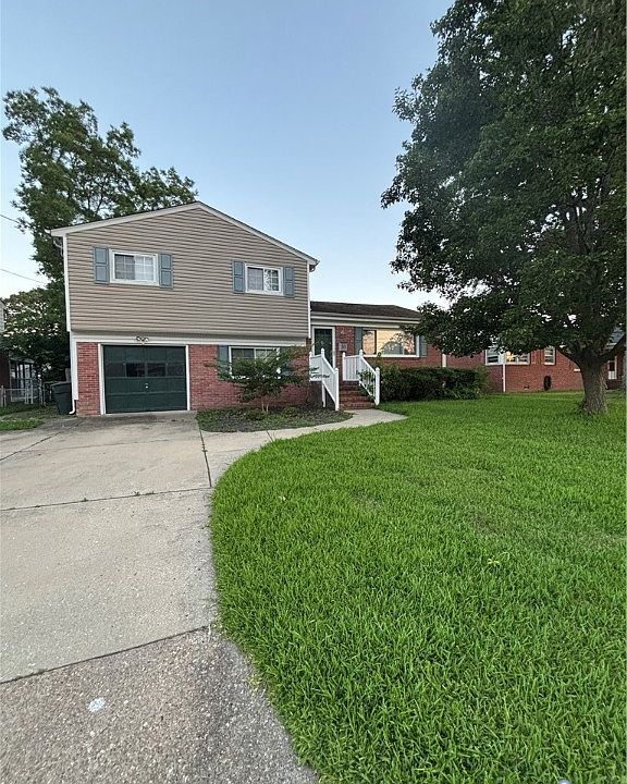 1st image of 16 Bonneville Dr