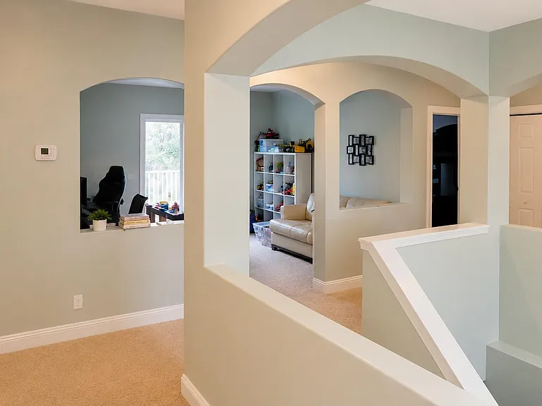 2077 SW Panther Trce — Photo 6