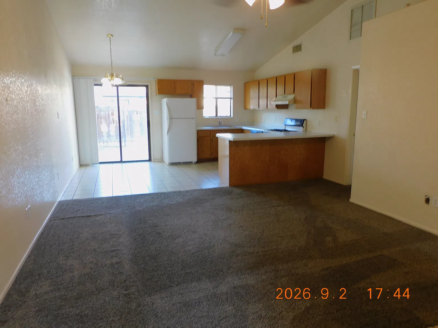 3 bed, $1,265 — Photo 2