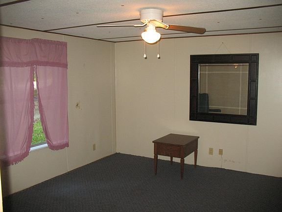 5th image of 103 Sunshine Dr