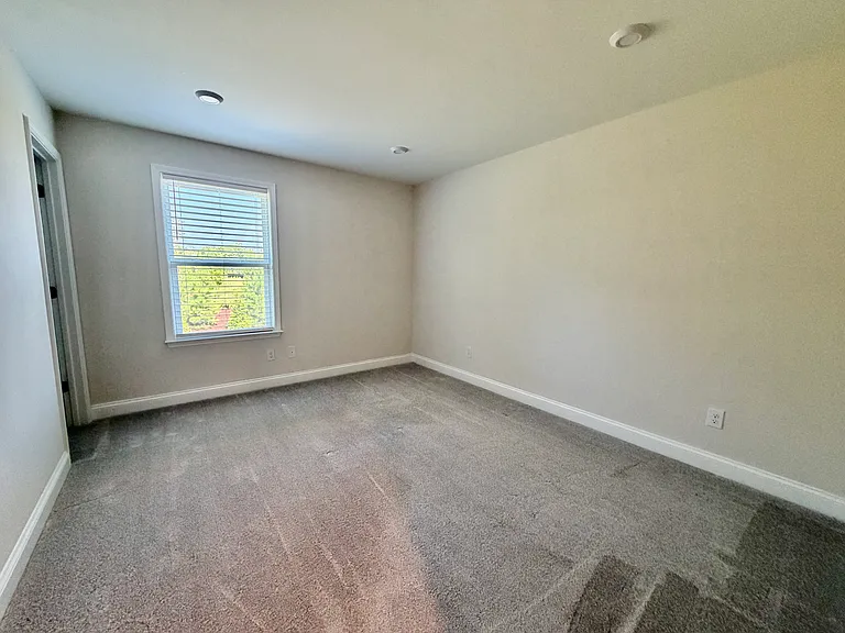 11212 Glasden Rd — Photo 28