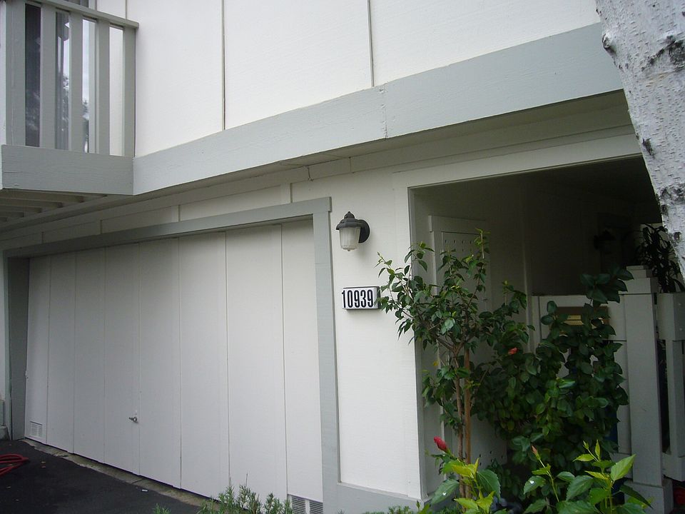 1st image of 10939 Northshore Sq