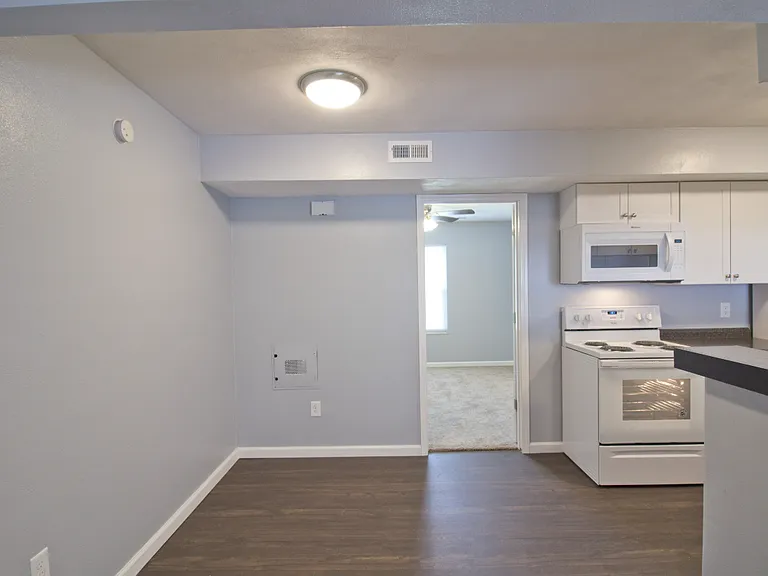 127 Dorset Ct — Photo 50