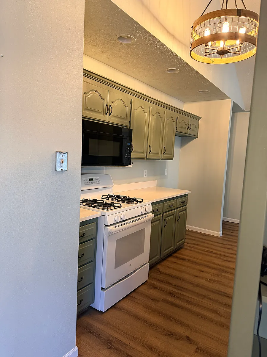 Building Photo - 804 E Bryant Ave #1