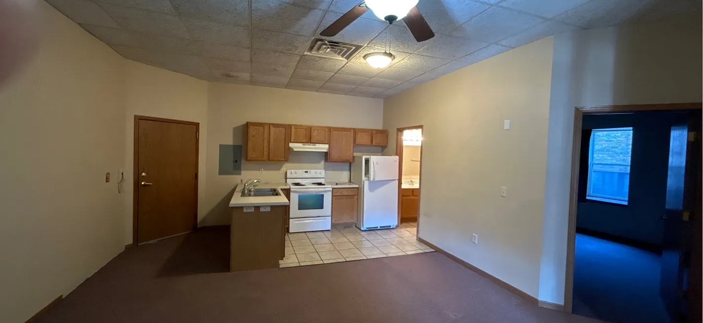 88 S Portland / 15 E 1st / 17 E 1st - 203 — Photo 3
