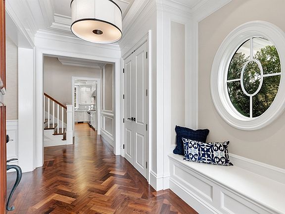 4th image of 15 Slocum Rd