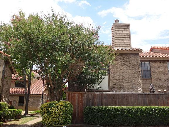 2nd image of 333 Melrose Dr APT 29D