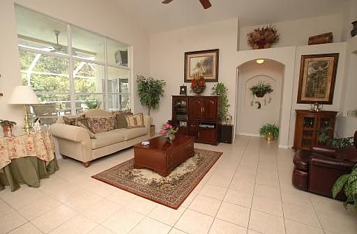 2nd image of 18602 Le Dauphine Pl