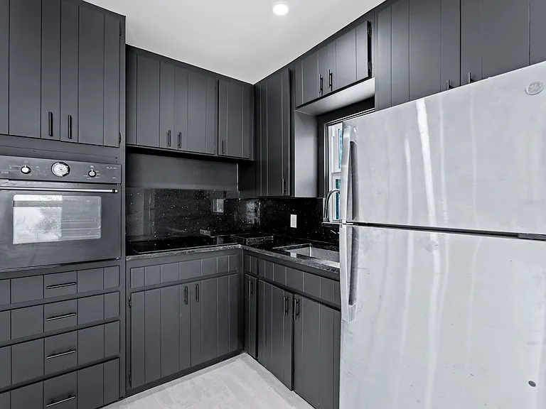 952 Francis St #B — Photo 25