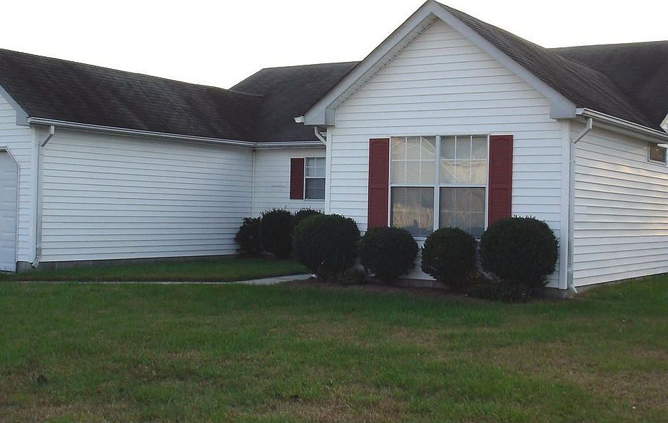 1st image of 420 Waterwheel Cres