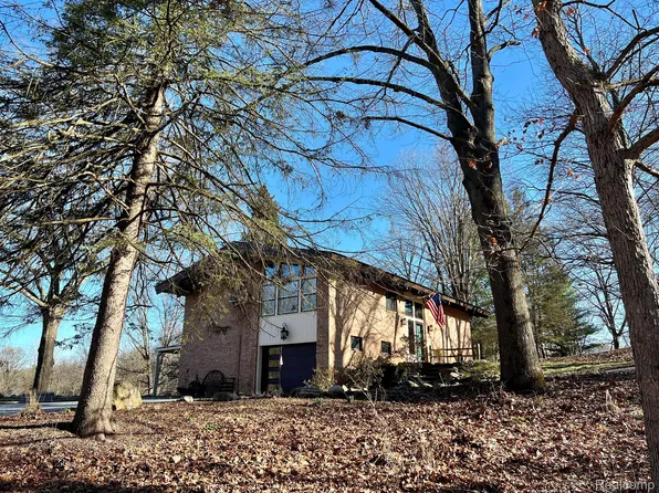 5319 Ellis Rd, Ypsilanti, MI 48197