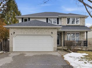 555 Peggoty Cir, Oshawa, ON L1K 2C4