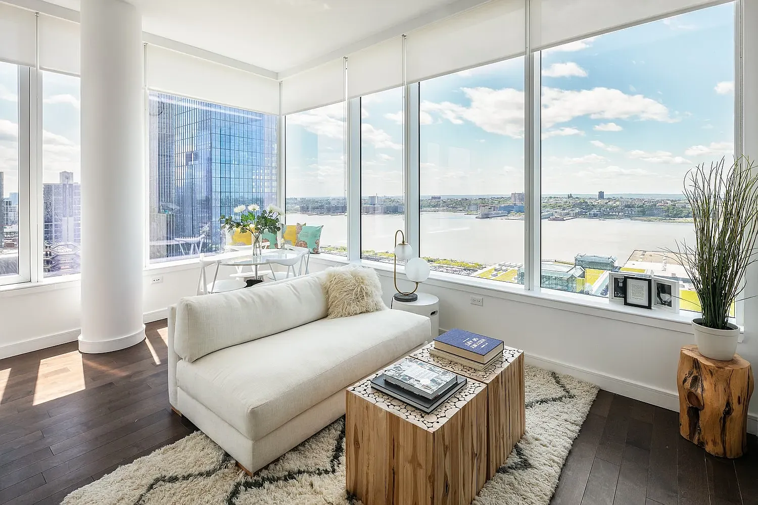 515 West 36th Street — Photo 3