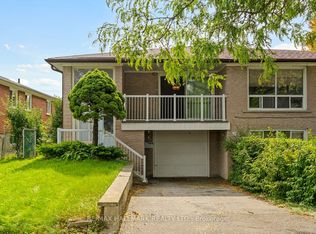 3 Pindar Cres, Toronto, ON M2J3L3