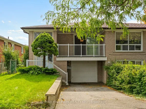 3 Pindar Cres, Toronto, ON M2J 3L3