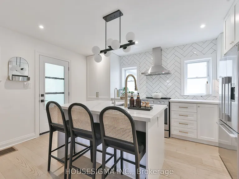 205 William St — Photo 9