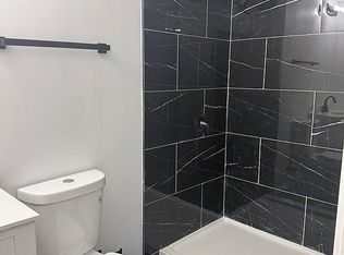 6900 Sylvania 4 Rd, Louisville, KY 40258