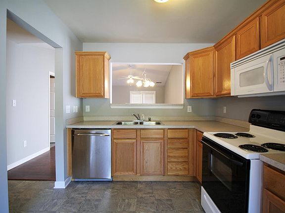 3rd image of 2520 Langstane Ln
