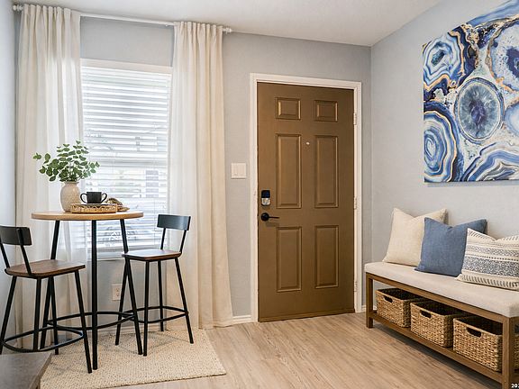 3rd image of 7137 Elm Cove