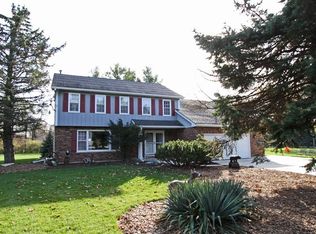 27W225 79th St, Naperville, IL 60565