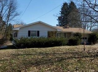 31 Crescent Ave, Salamanca, NY 14779