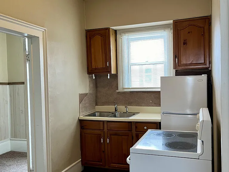 445 E Jackson St #A — Photo 10