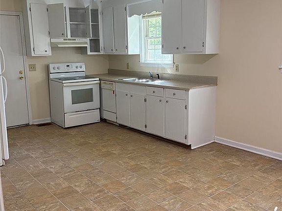 5th image of 1017 Greenleaf Rd