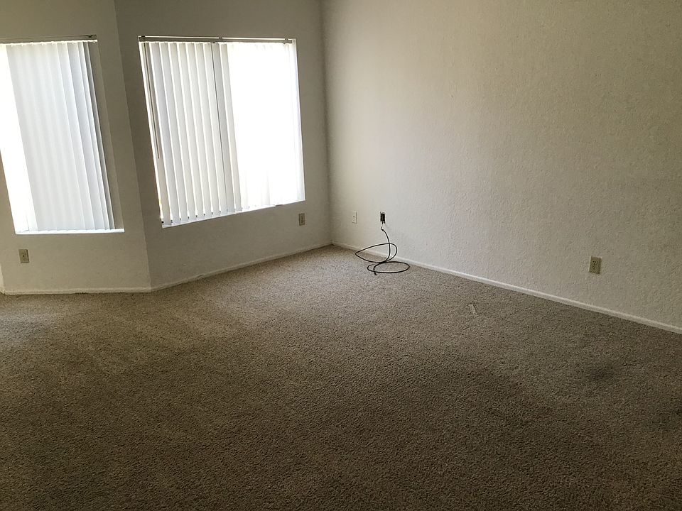 1st image of 3325 N Glen Creek Dr