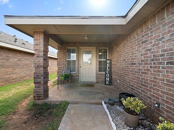 3rd image of 5405 Wimberley St