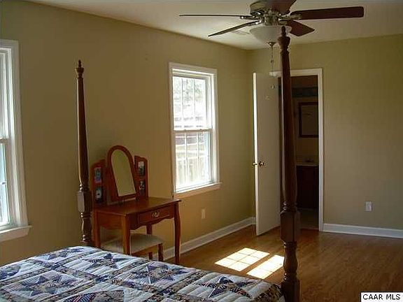 3rd image of 313 Partlow Dr