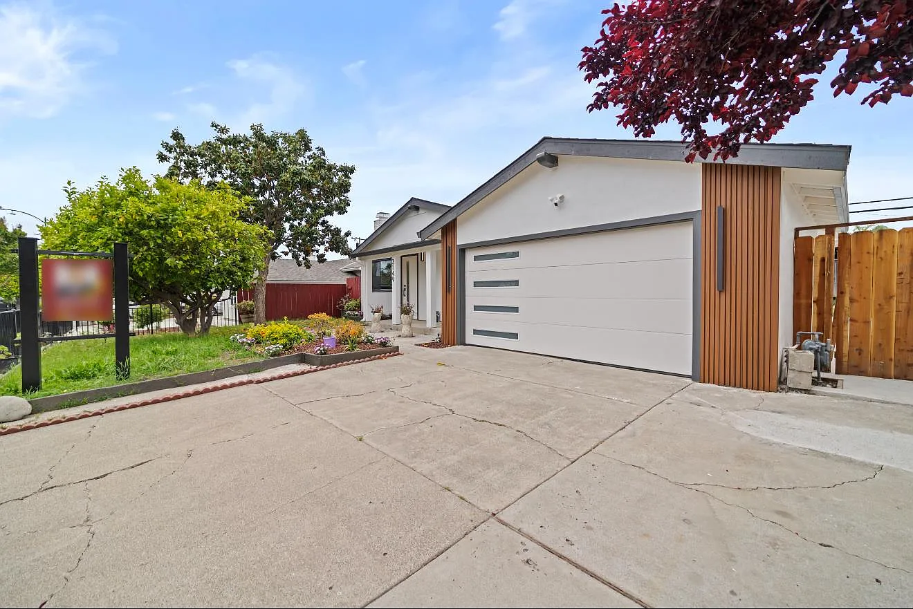 3149 Rocky Mountain Dr photo 1