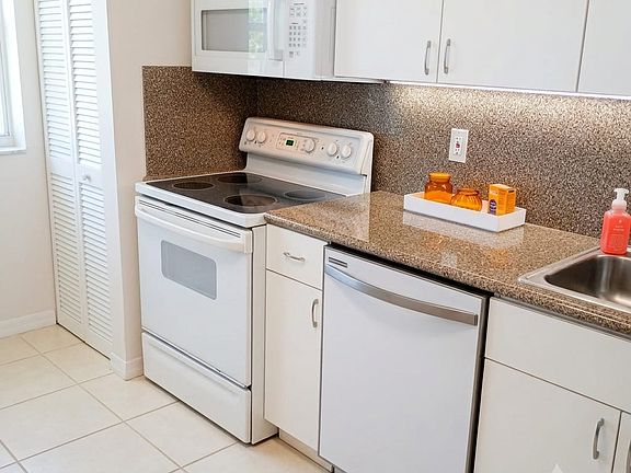 3rd image of 8888 Collins Ave APT 516