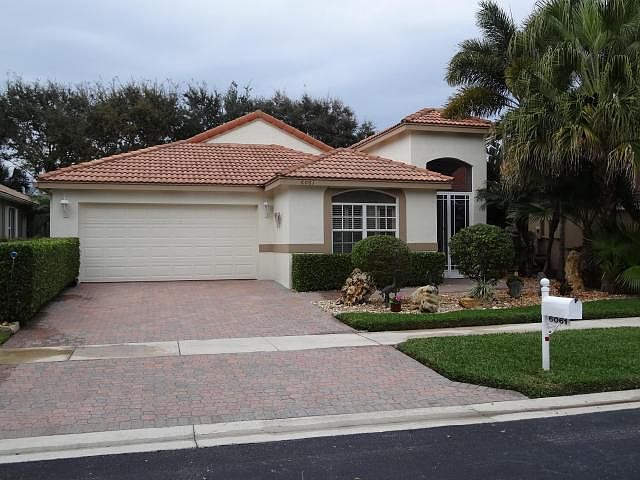 1st image of 6061 Rossmoor Lakes Ct