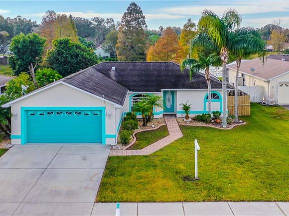 5th image of 21610 Rosewood Ct