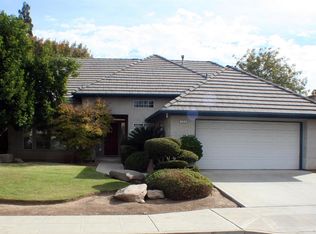 735 Carolina Ave, Clovis, CA