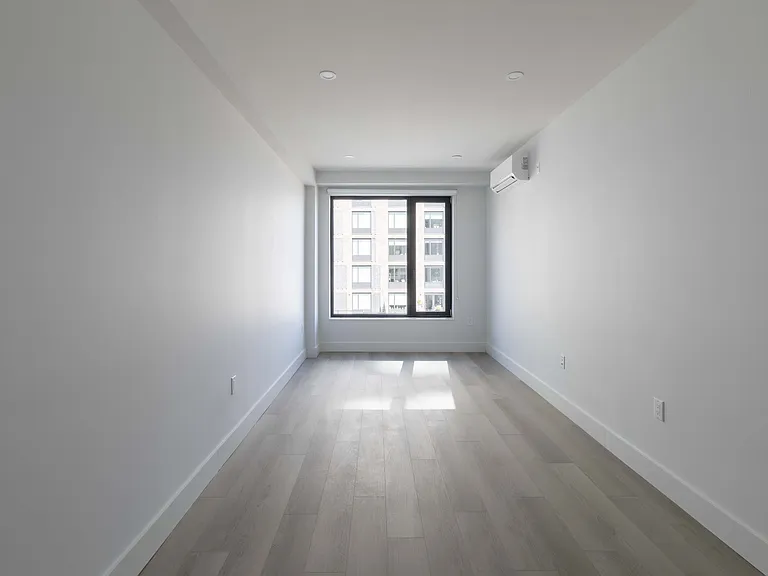 215 E 124th St #7B — Photo 13