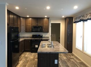 4940 Chadwick Ct, Sterling Heights, MI 48310