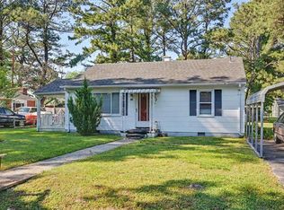 206 Magnolia St, Suffolk, VA 23434