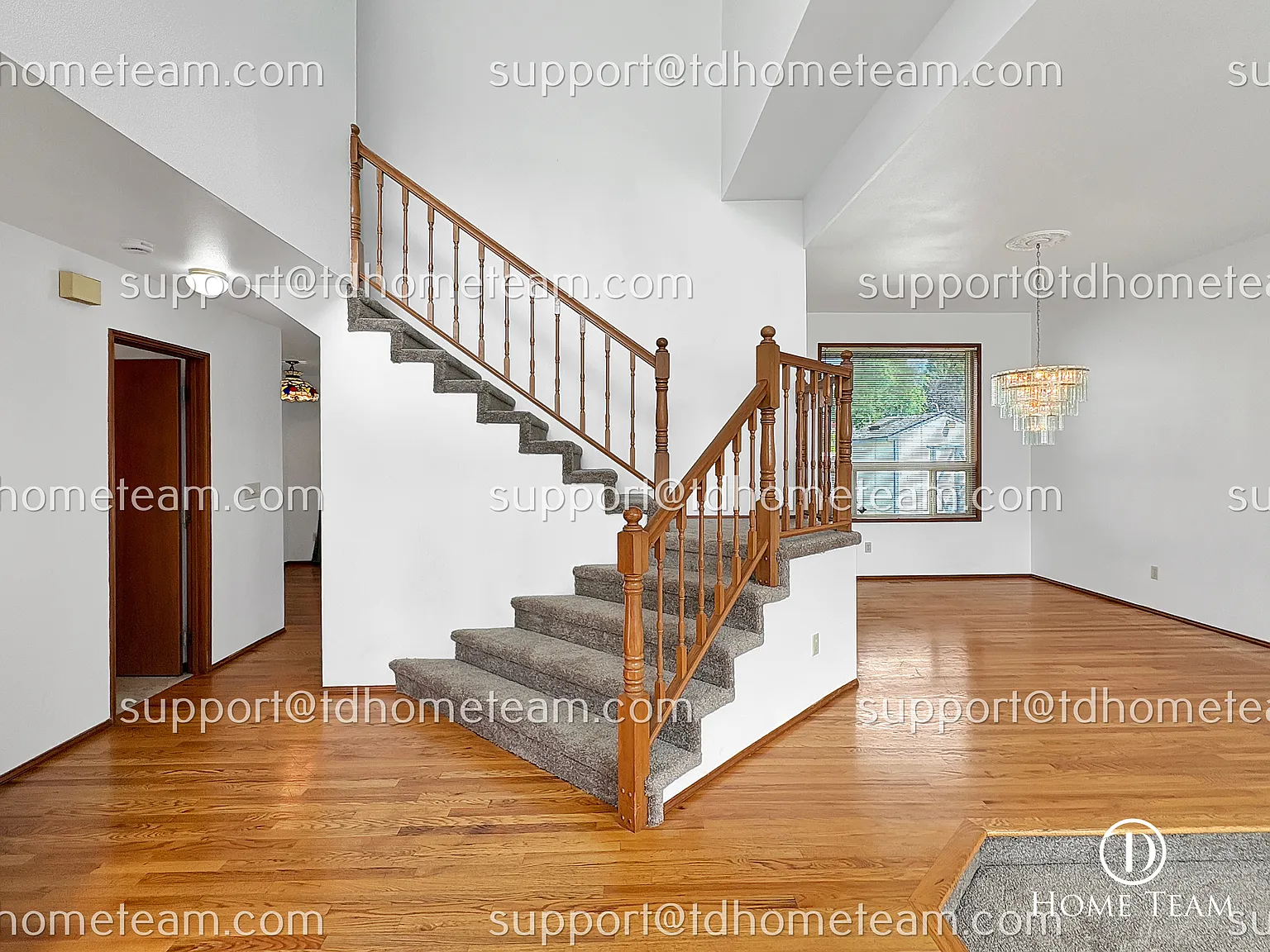 4 bed, 2.5 bath, 2070 sqft, $3,300 — Photo 4