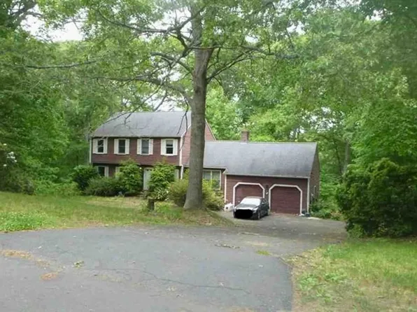 6 White Oak Dr, Clinton, CT 06413